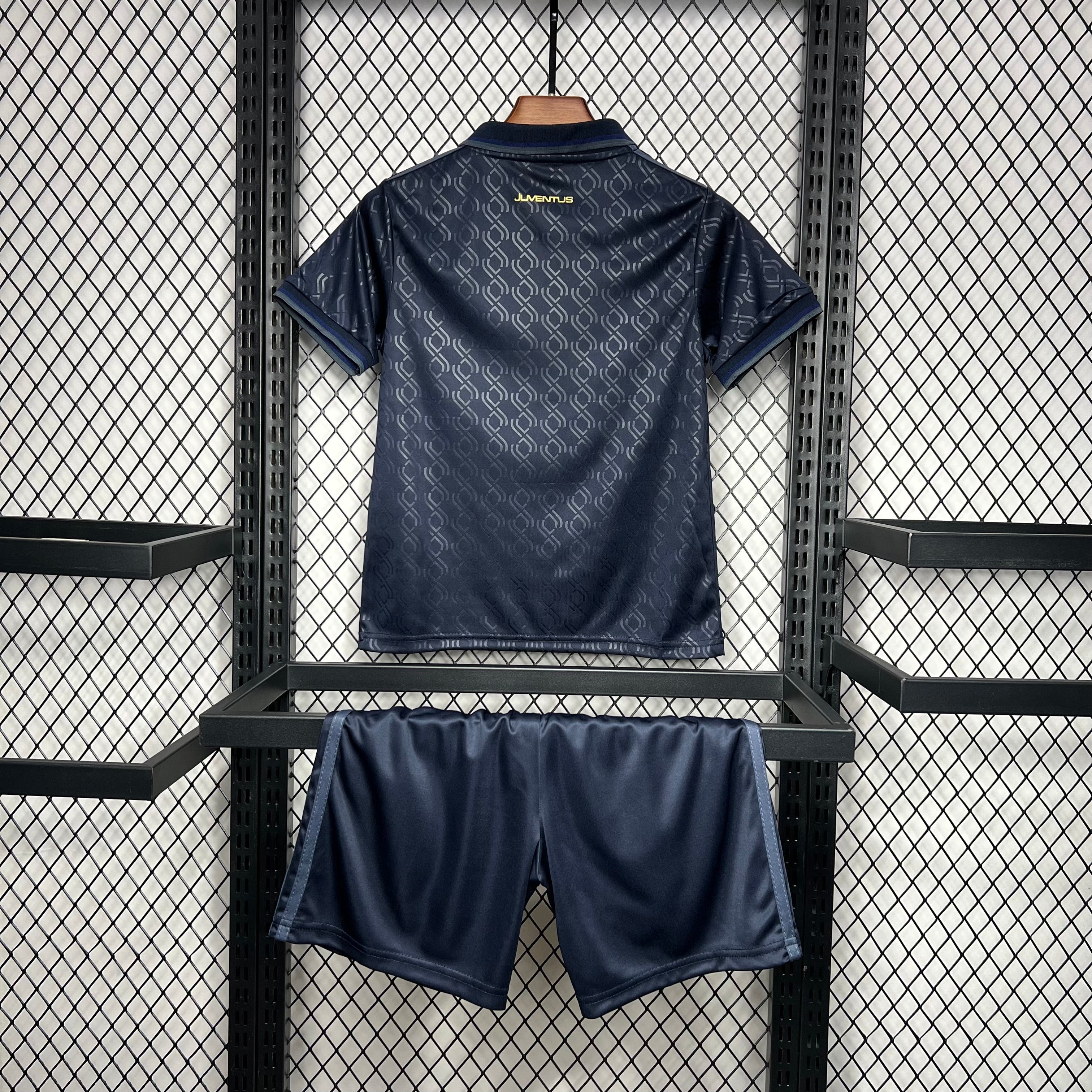 Juventus Infantil III 24/25 - Azul escuro