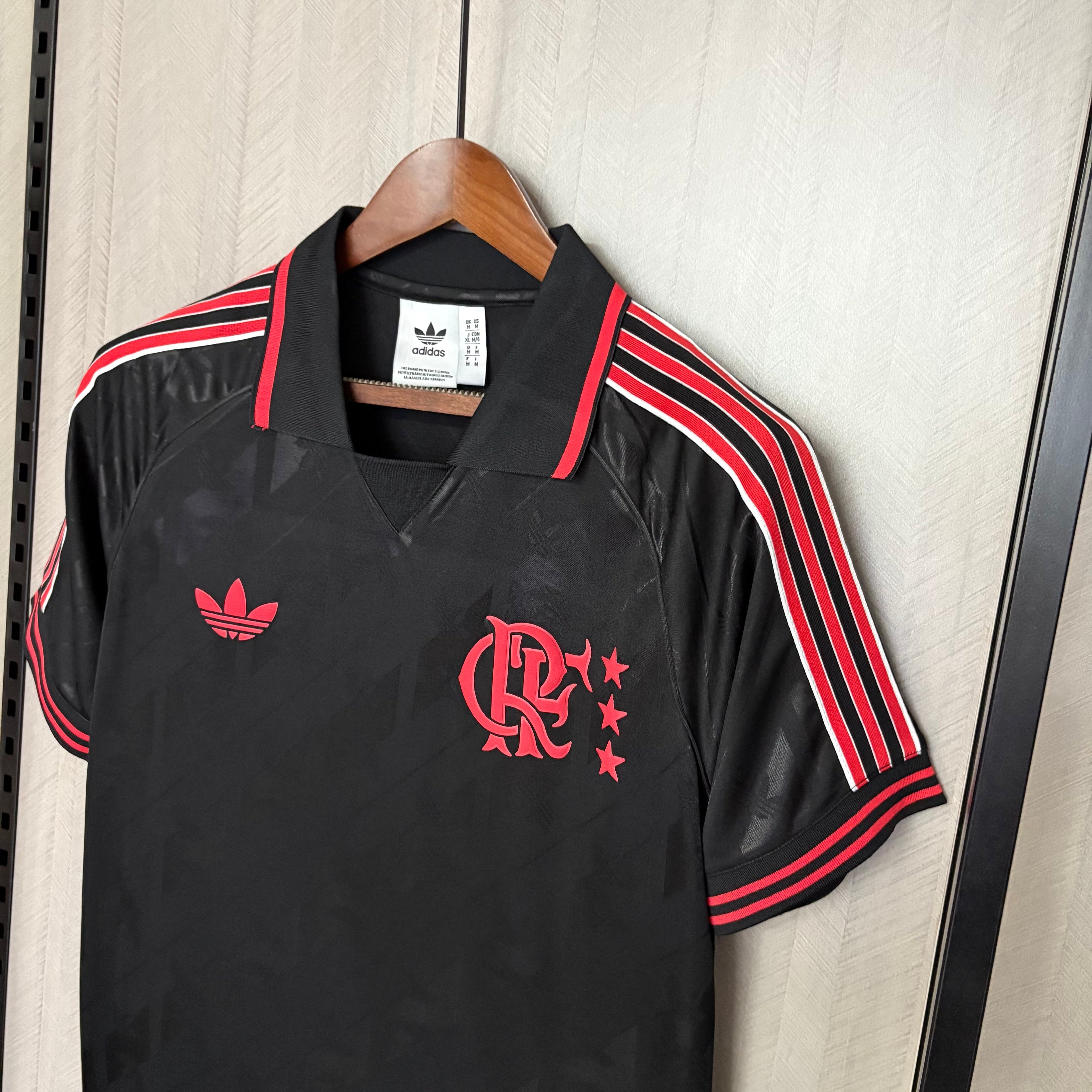 Camisa Flamengo Retro Black 25/26 Adidas - Torcedor