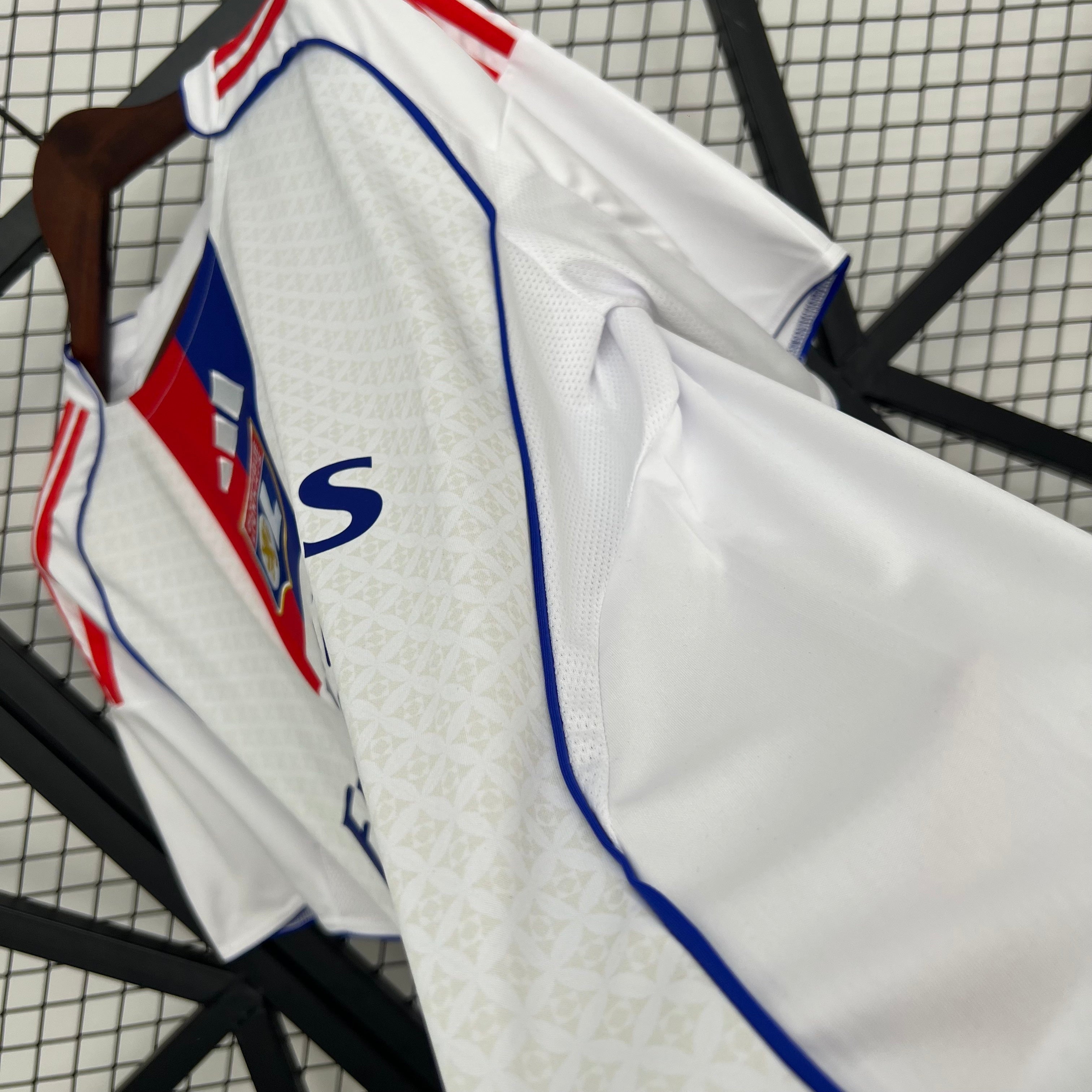 Camisa Lyon Home 25/26 - Adidas - Torcedor - Masculina