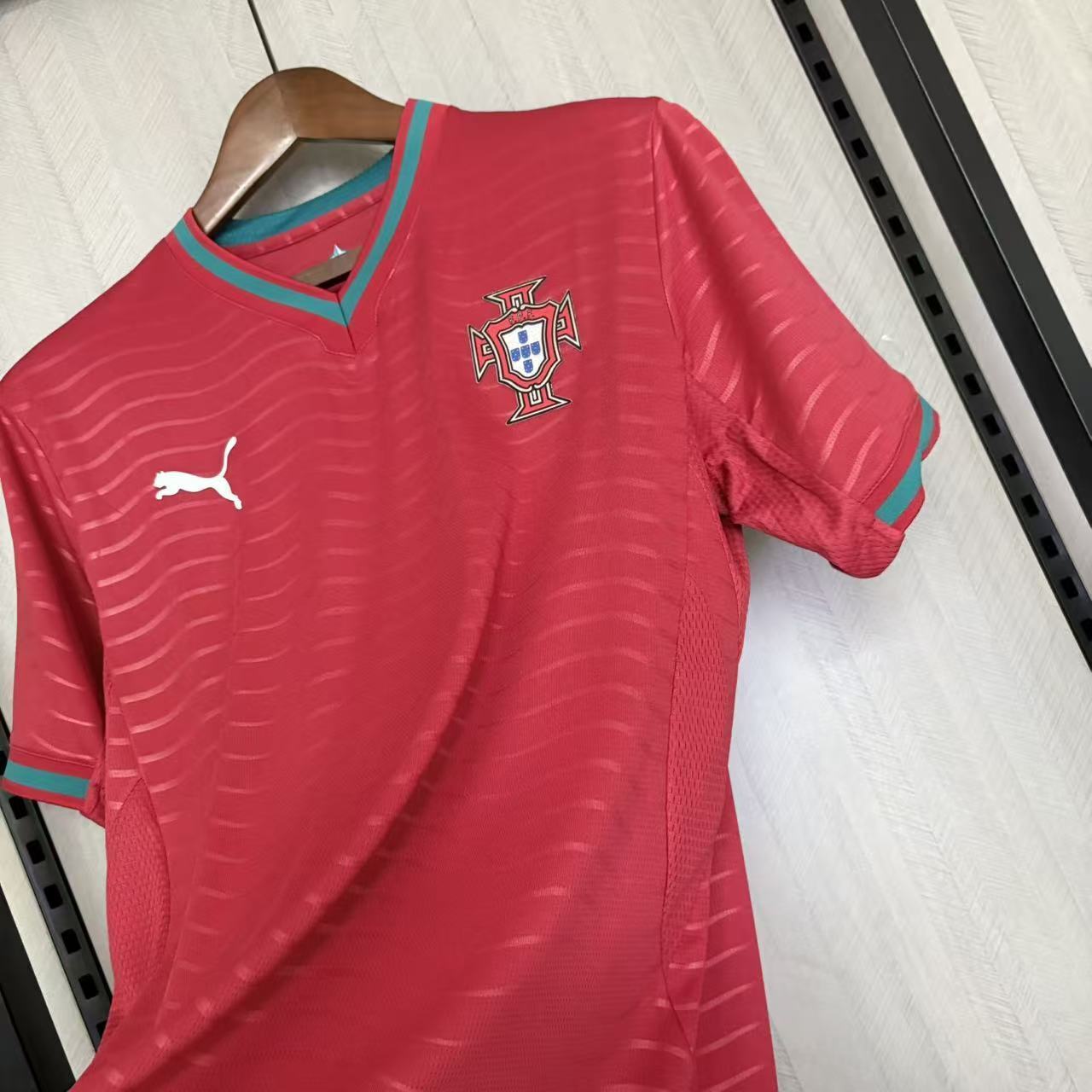 Camisa Portugal - Home -  2026 - Puma - Torcedor Masculina