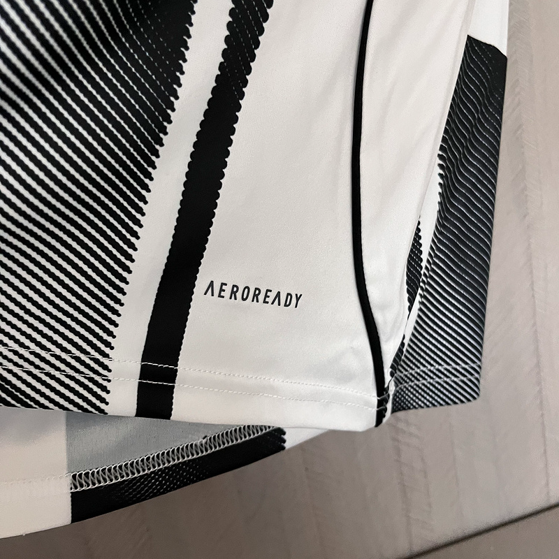 Camisa Juventus Home 25/26 - Adidas - Torcedor - Masculina - Lançamento