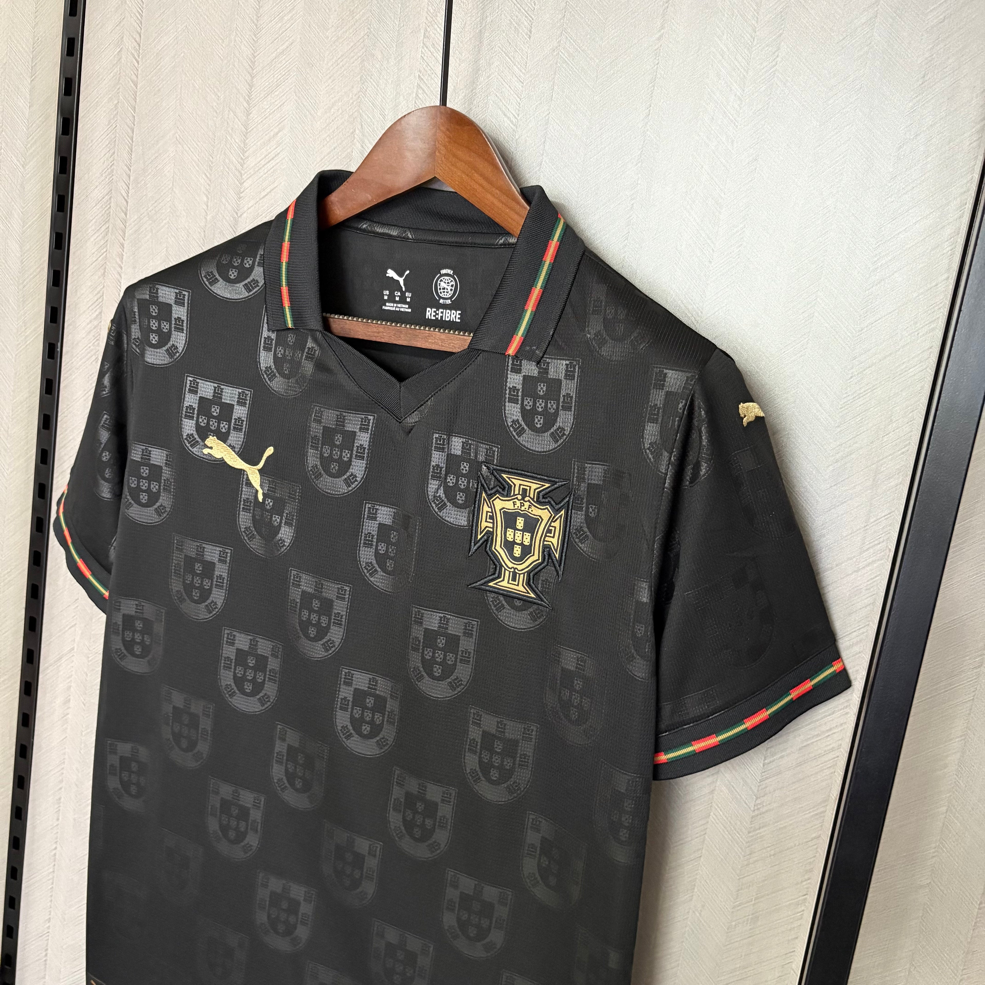 Camisa Portugal - Ediçao Especial Pantera Negra -  2026 - Puma - Torcedor Masculina