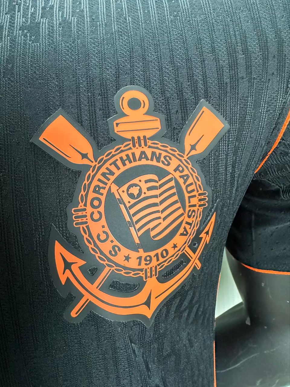 Camisa Corinthians III 25/26 Torcedor - Nike Total 90 - Masculina - Preto com Laranja